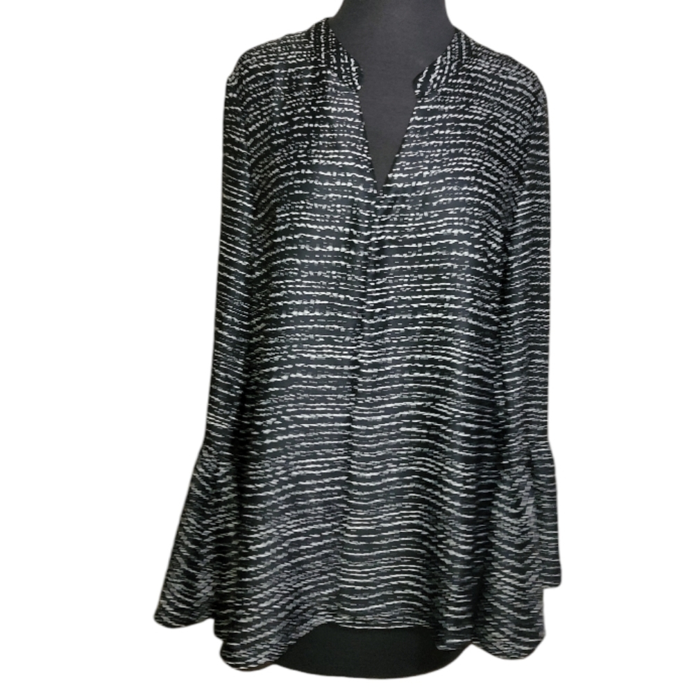 Lemon Tart women’s black white v neck bell sleeve blouse size medium